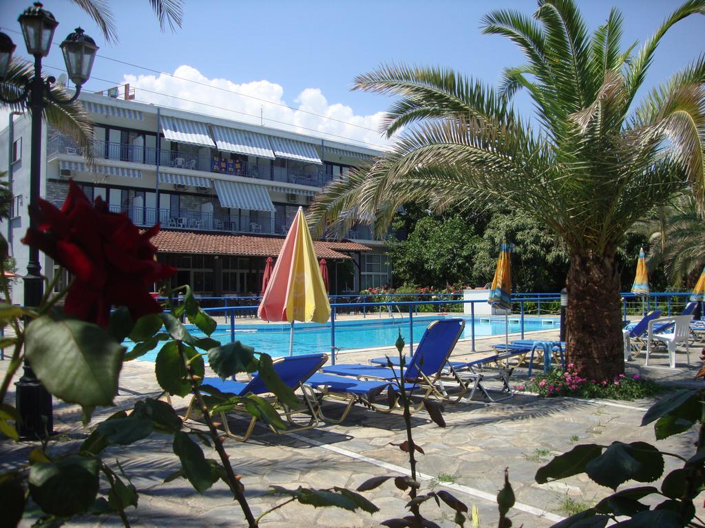 Hotel Pantazis Paralia Pantaleimonos Bagian luar foto