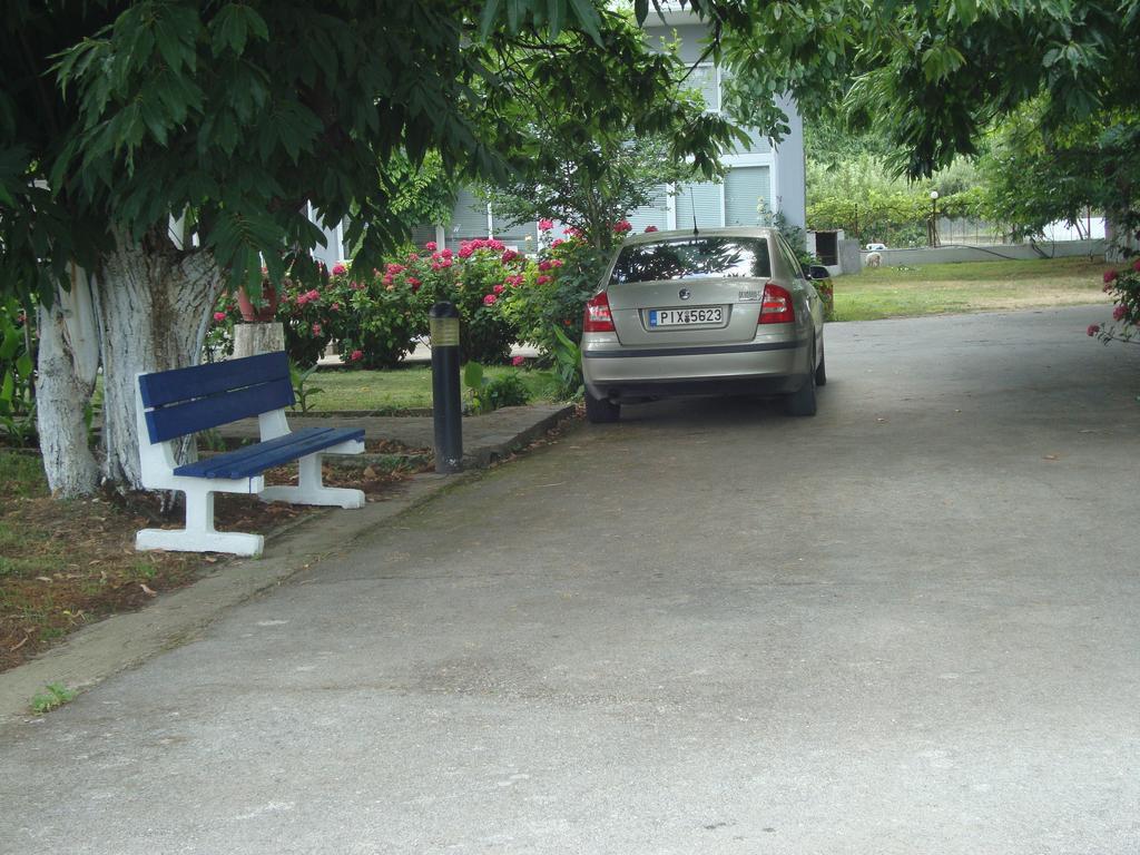 Hotel Pantazis Paralia Pantaleimonos Bagian luar foto
