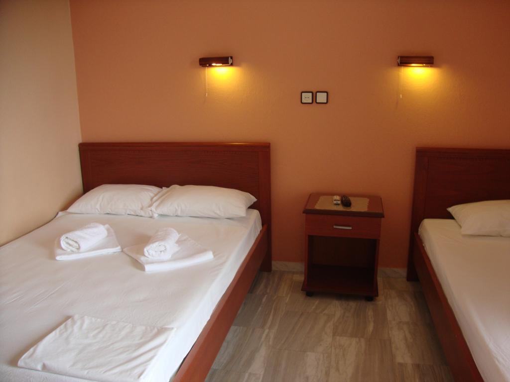 Hotel Pantazis Paralia Pantaleimonos Bagian luar foto