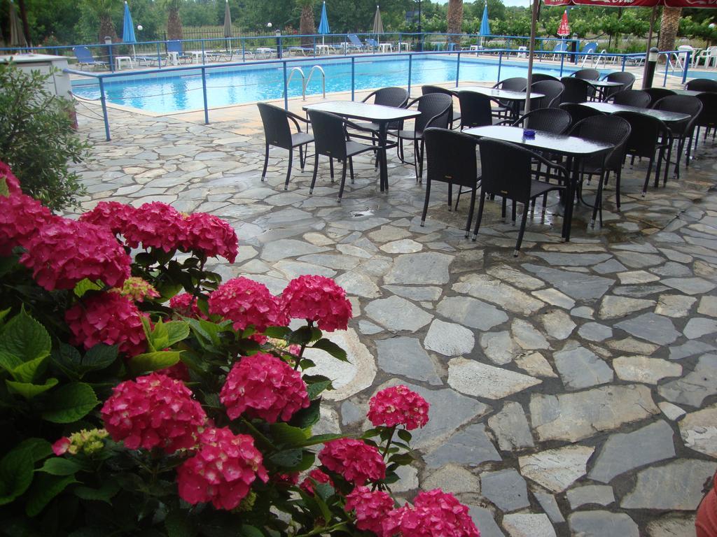 Hotel Pantazis Paralia Pantaleimonos Bagian luar foto